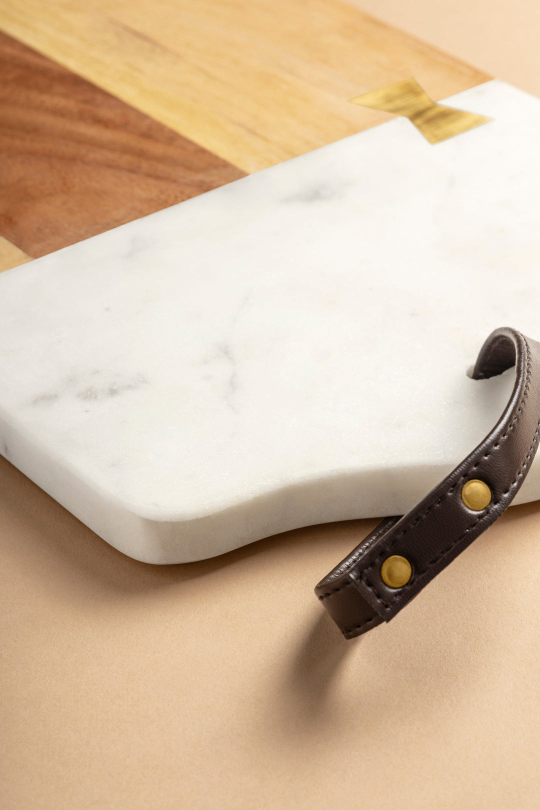 Darvaza Marble & Wood Cutting Board