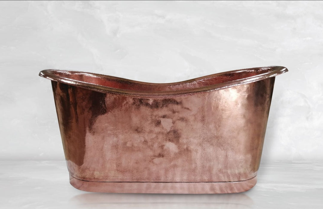 Hand-hammered Regina Copper Bathtub