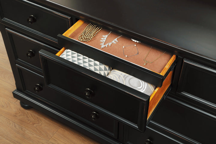 Laurelin Dresser with 7 Drawers and Jewelry Tray