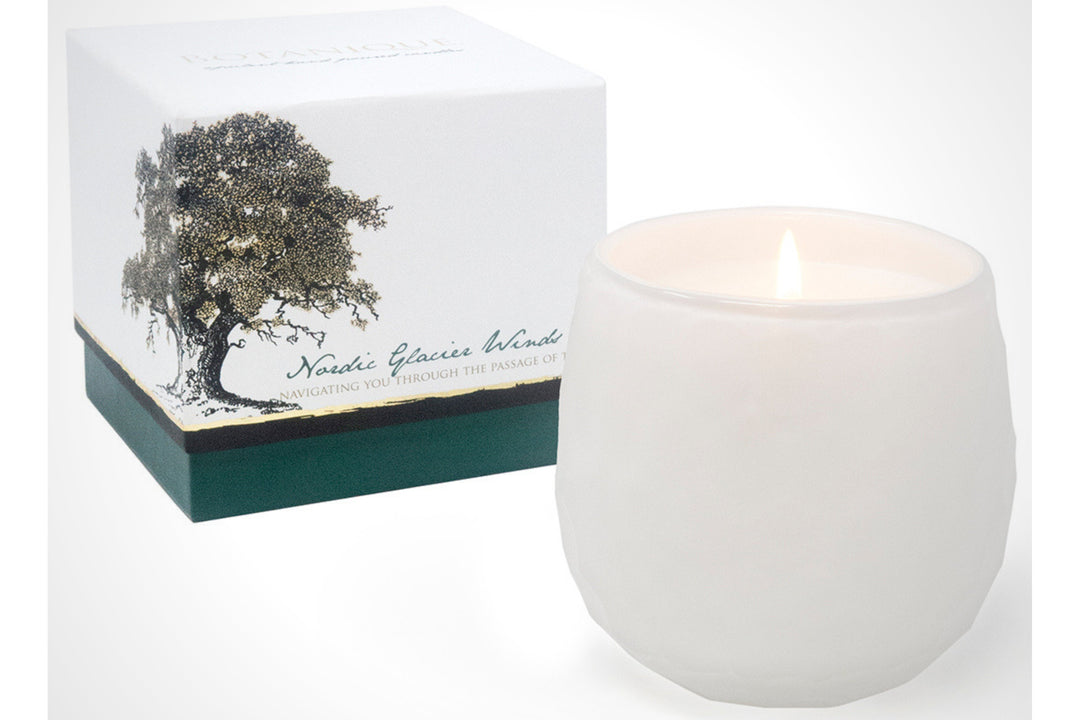 Botanique White 16 oz Candle