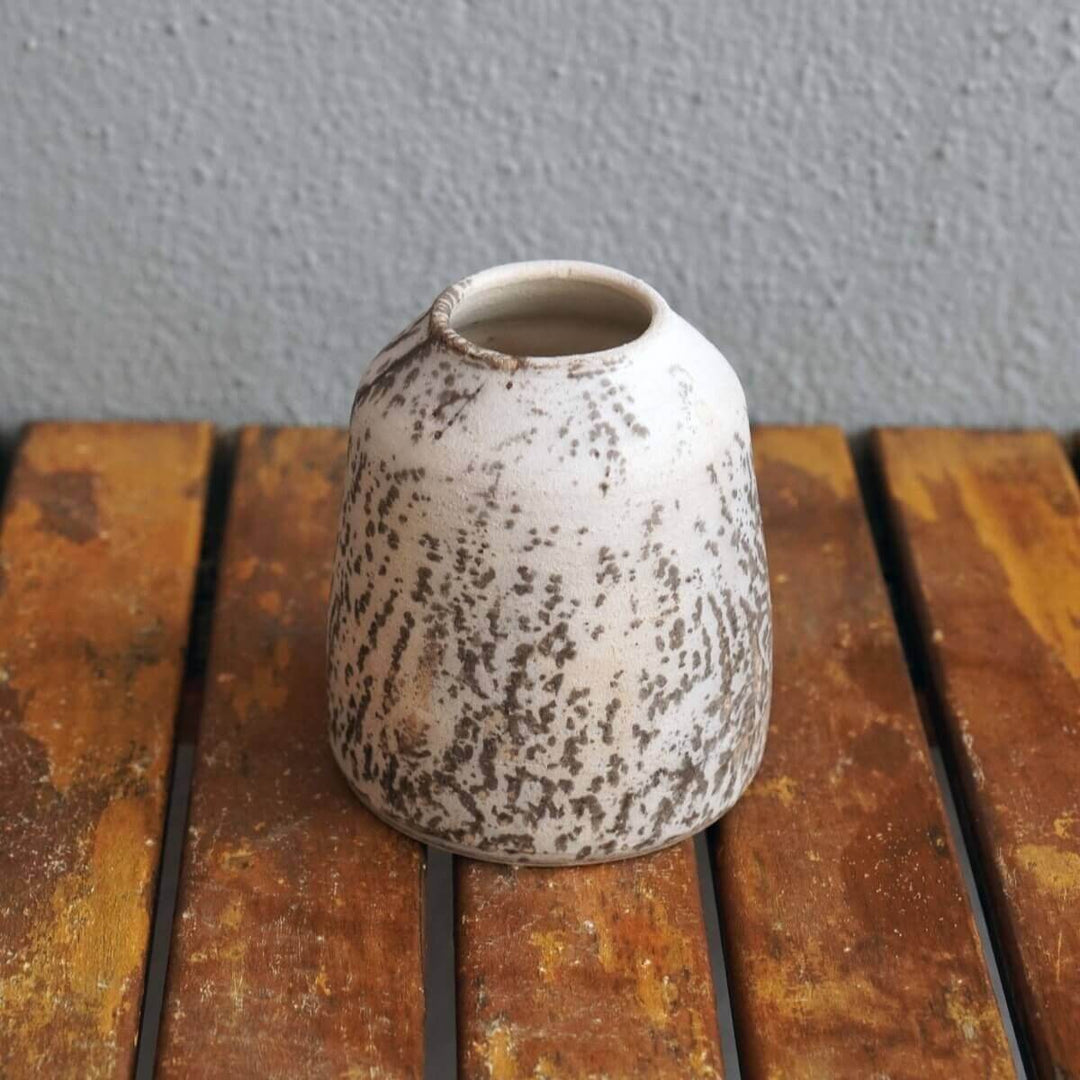 Suzu Ceramic Raku Pottery Vase by RAAQUU