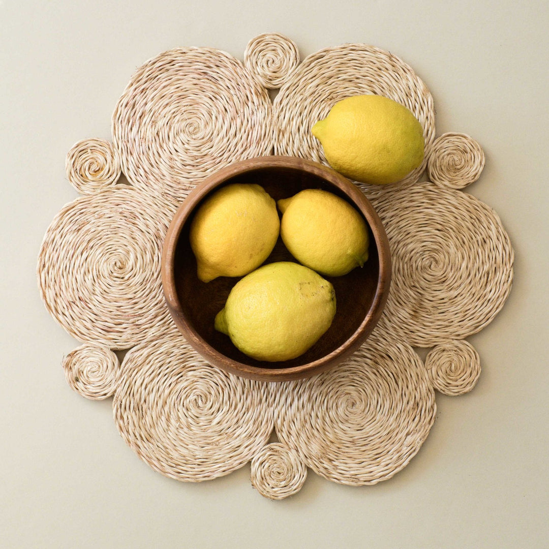 Two-Tone Black and White Discs Braided Placemat - Natural Fiber